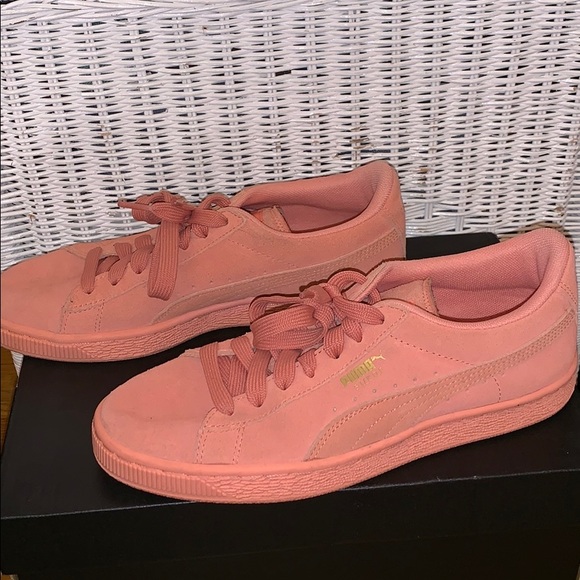 Puma Sneakers - Picture 2 of 4